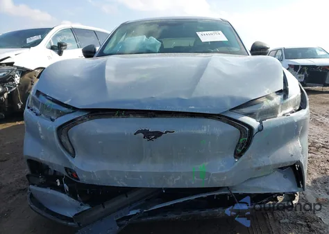 2025 Ford Mustang Mach-E Premium z USA, uszkodzony, nr VIN 3FMTK3SU4SMA09448